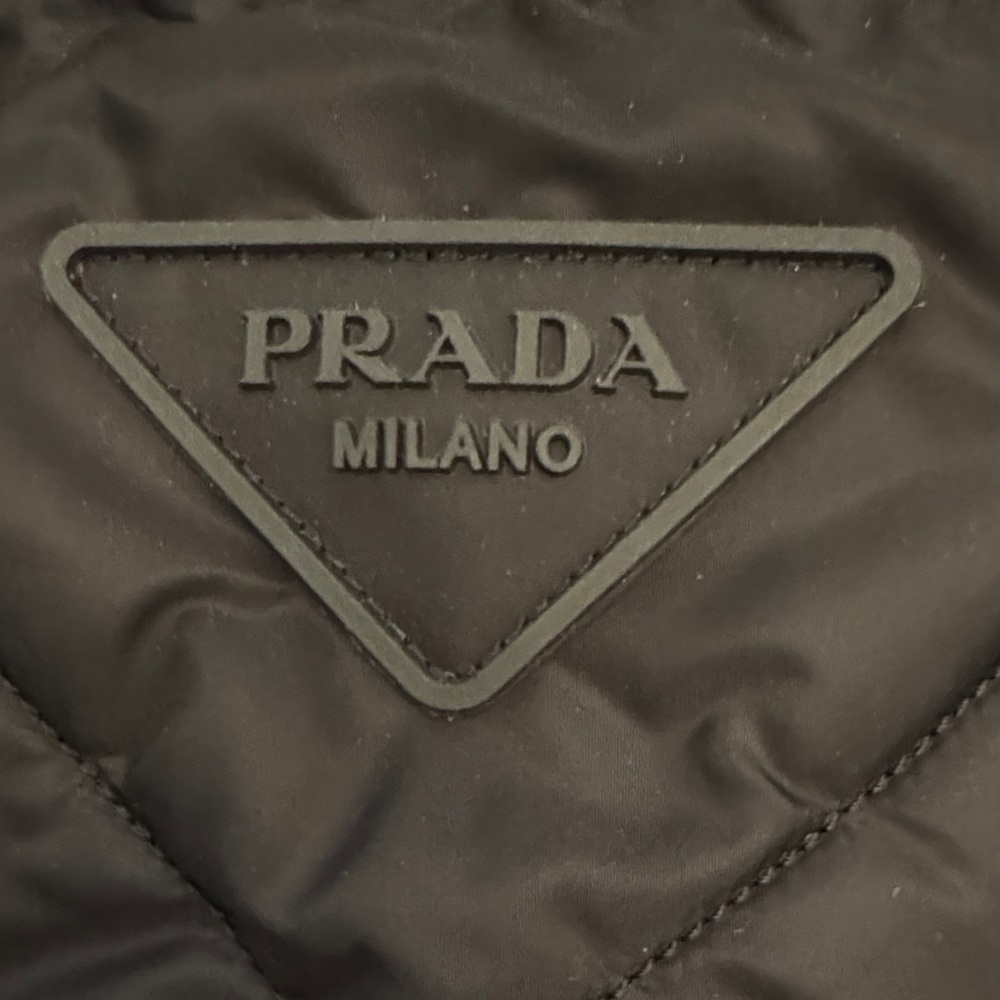 BNWB , very unique.  Bought overseas , Milano Logo Box with Black Emblem